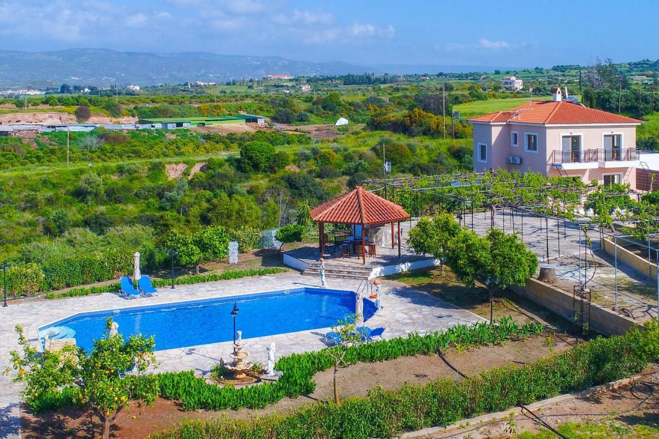 Villa Athina Finiki 폴리스 외부 사진